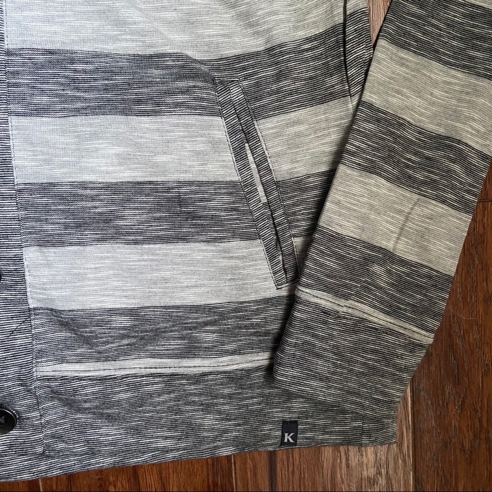 Cardigan - Picture 2 of 4